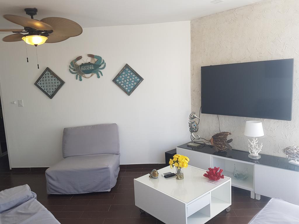 Villa Mar, Хуан Долио Екстериор снимка